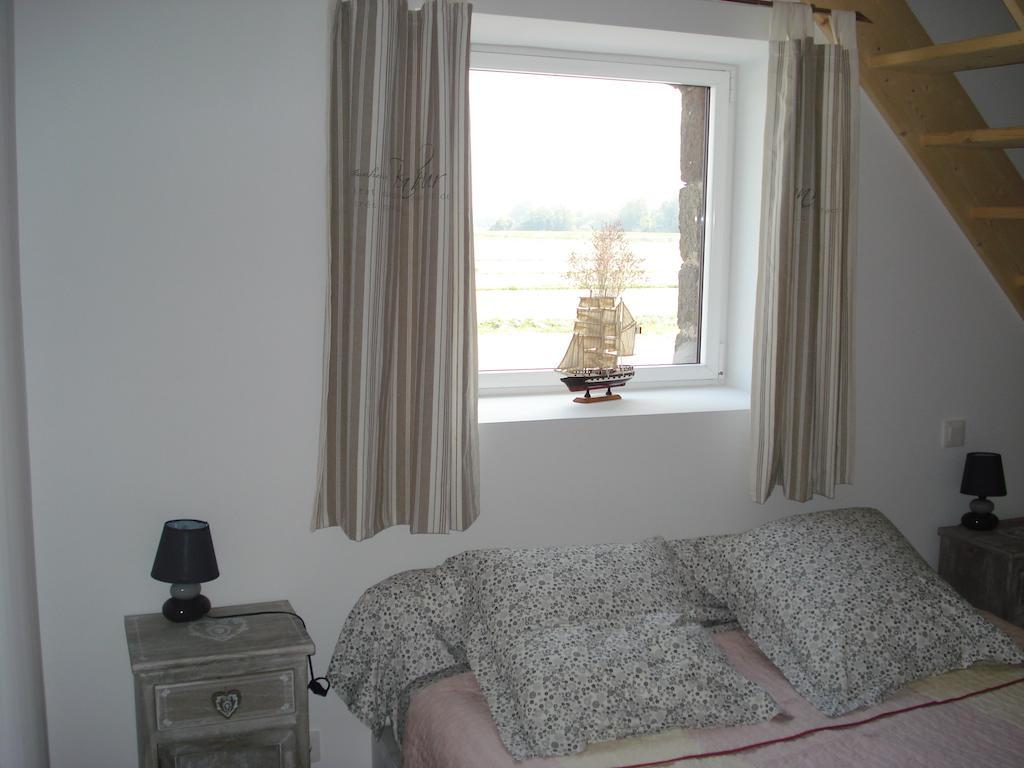 Bed and Breakfast Domaine Du Pre Sale Ро-сюр-Куэнон Номер фото