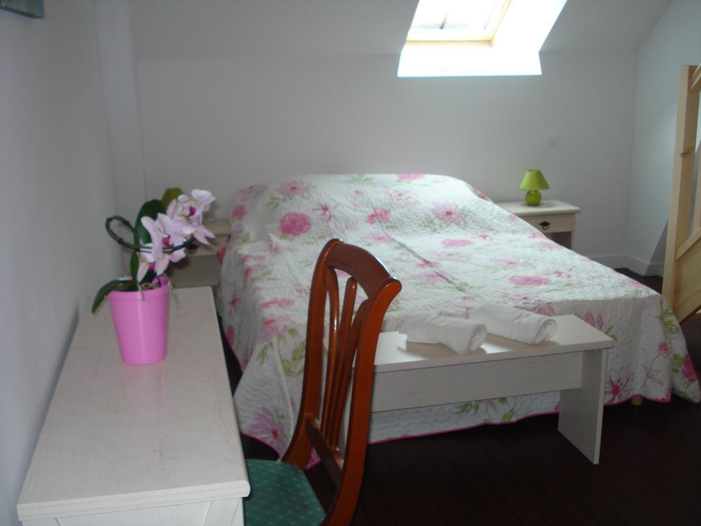 Bed and Breakfast Domaine Du Pre Sale Ро-сюр-Куэнон Номер фото