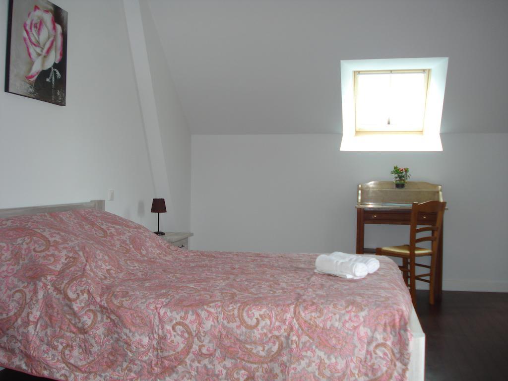 Bed and Breakfast Domaine Du Pre Sale Ро-сюр-Куэнон Номер фото