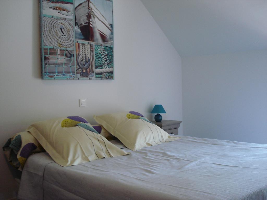 Bed and Breakfast Domaine Du Pre Sale Ро-сюр-Куэнон Номер фото