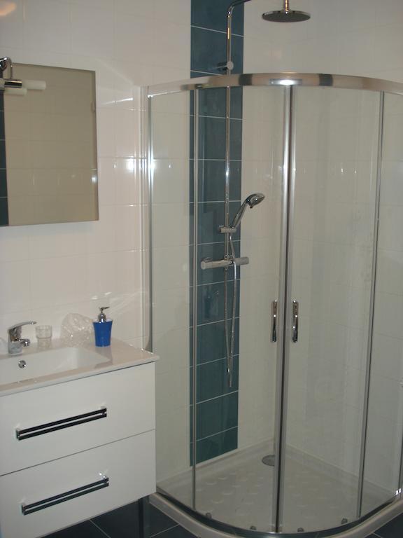 Bed and Breakfast Domaine Du Pre Sale Ро-сюр-Куэнон Номер фото